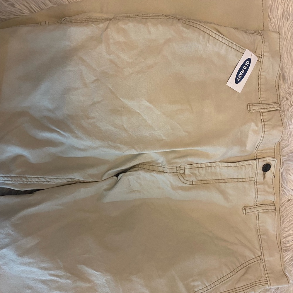 Brand new with tags ! Size 34x32.